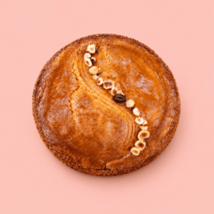 Gâteau basque à la noisette & pointe de café 6 personnes (taille unique)